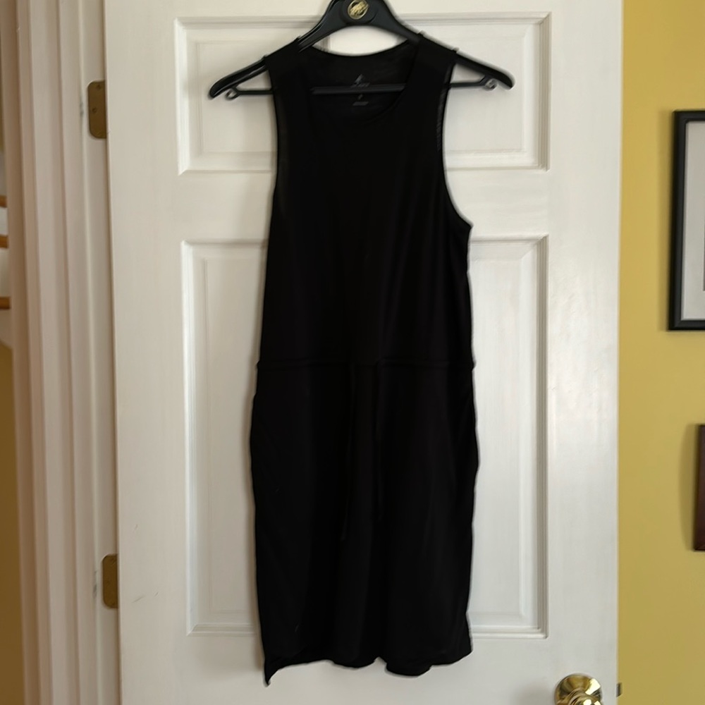Ridge, sleeveless dress with pockets